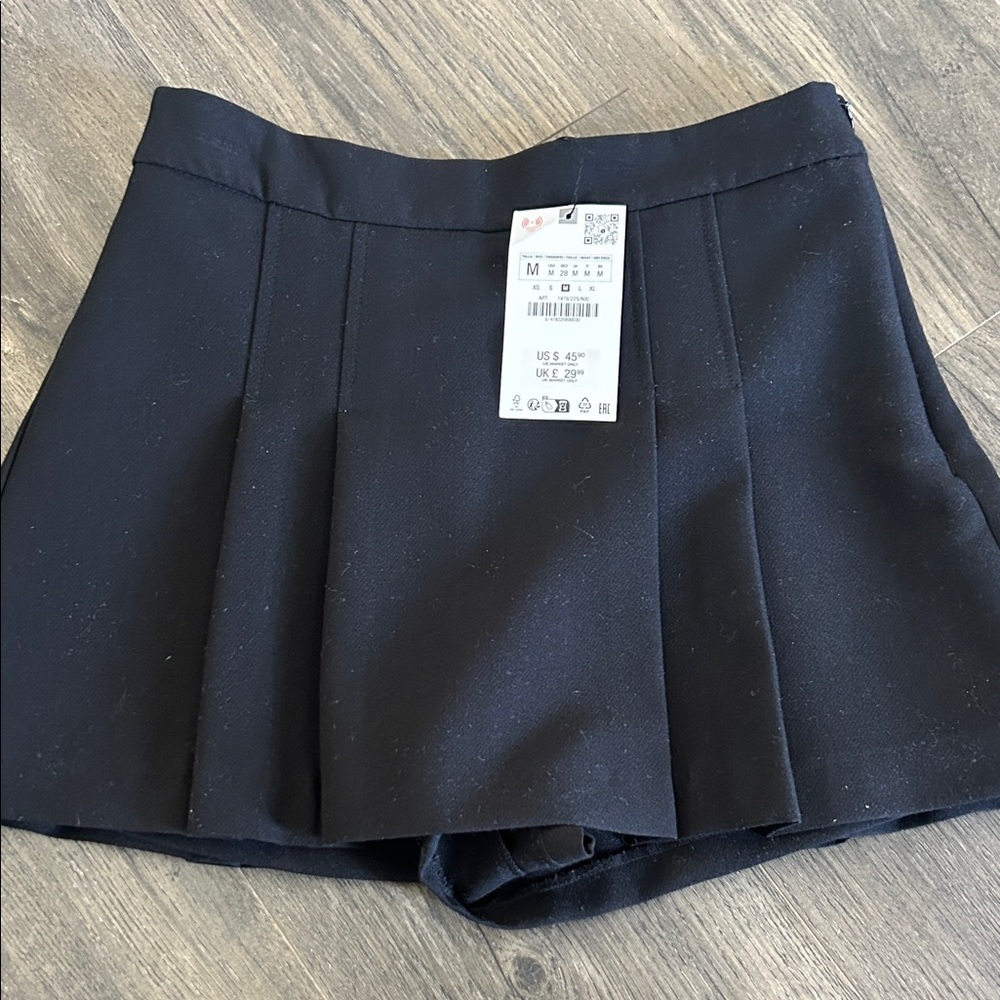 Zara Black Pleated Mini Skort